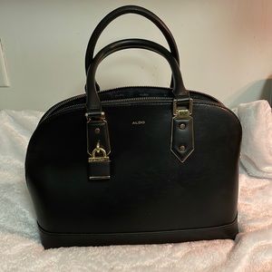 beautiful bag by Aldo never used 13”10”6”